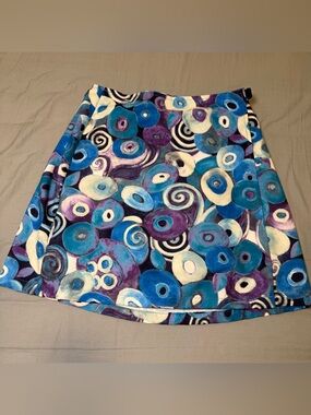 Trek women’s nylon built in shorts cycling skort. Medium